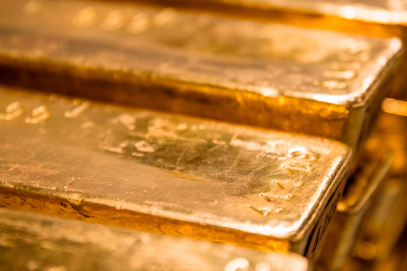 Analysis of the April 2020 gold price: Is the environment favorable for a bullish breakout?